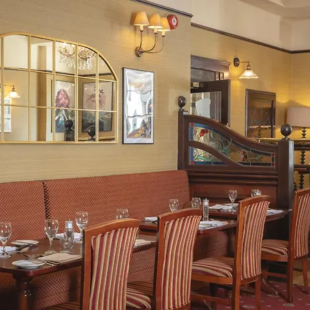 Royal Hotel-2